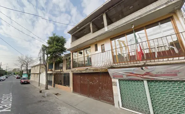 Casa en venta en Arenal 3a Sección, Venustiano Carranza — foto 2 de 48