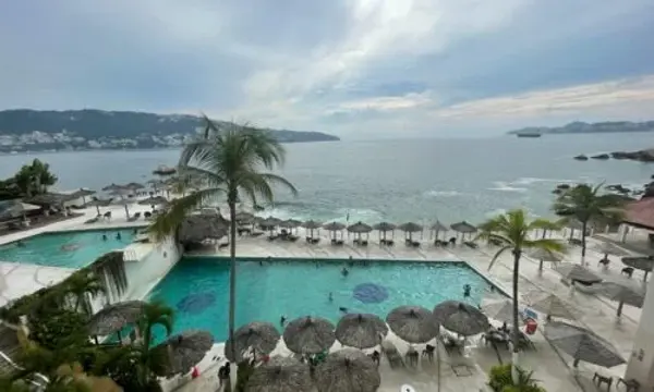 Edificio en venta en Club Deportivo, Acapulco de Juárez — foto 3 de 5