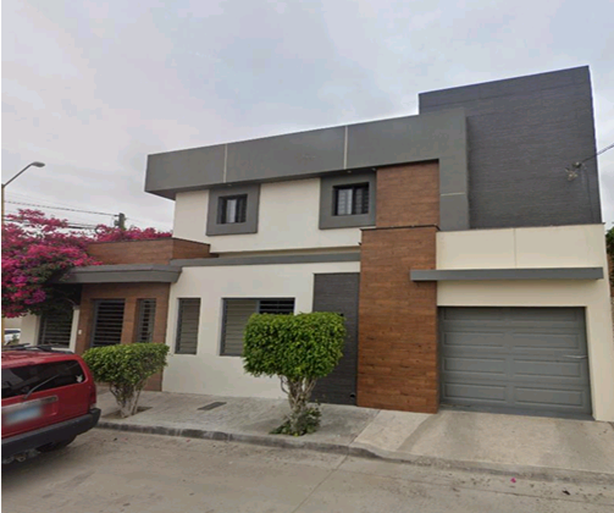 Casa en venta en Maestros Universitarios, Tijuana — foto 1 de 10