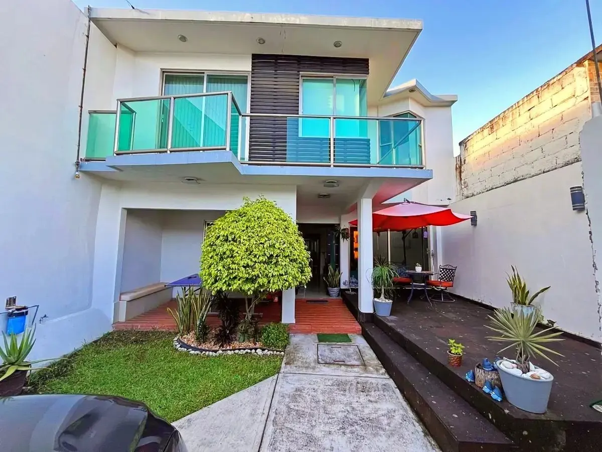 Casa en venta en Adalberto Tejeda, Boca del Río — foto 1 de 34