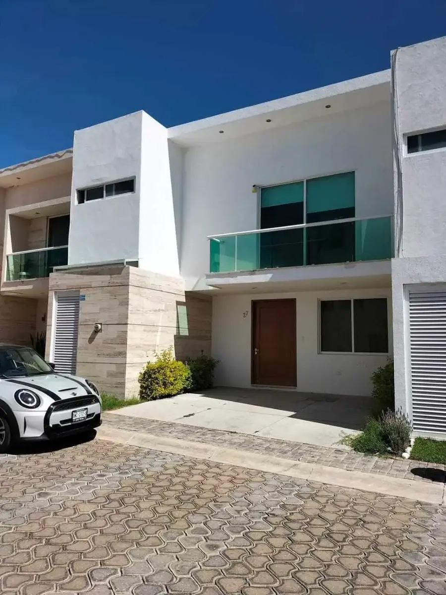 Casa en renta en Lomas de Angelópolis, San Andrés Cholula — foto 1 de 12