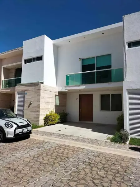 Casa en renta en Lomas de Angelópolis, San Andrés Cholula, Puebla