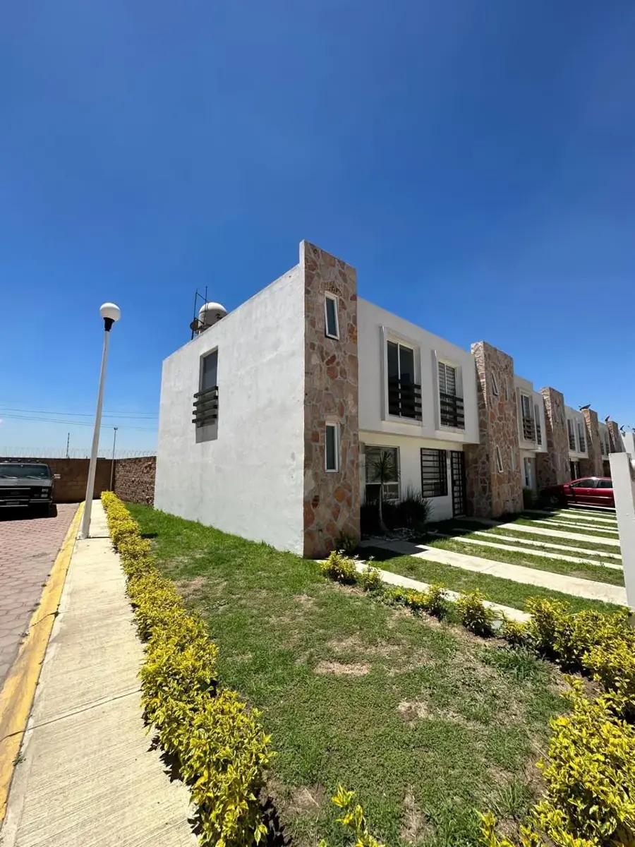 Casa en renta en Punta Real Residencial, Cuautlancingo — foto 1 de 14