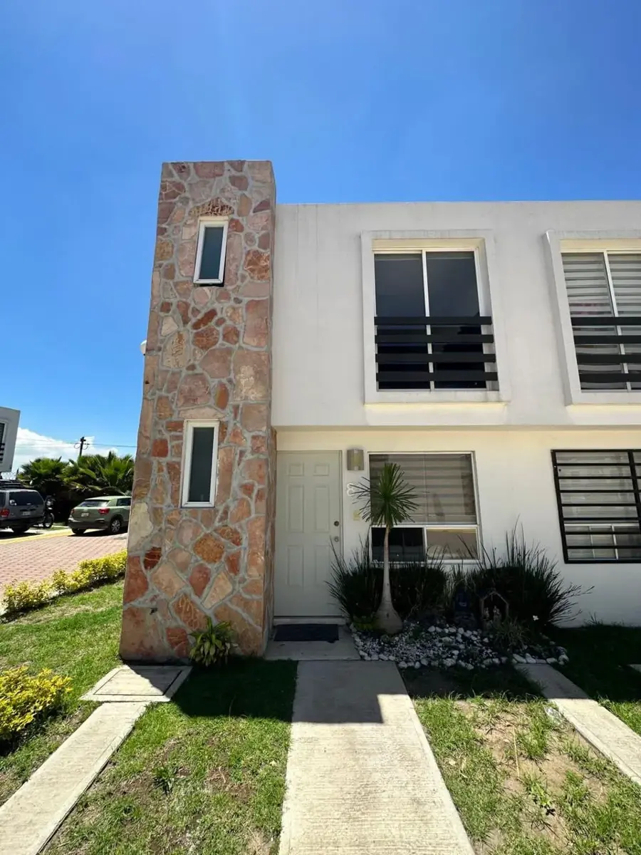 Casa en renta en Punta Real Residencial, Cuautlancingo — foto 1 de 17