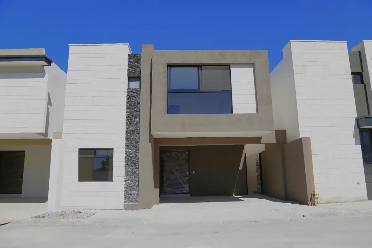 Casa en venta en Los Cedros Residencial, Saltillo — foto 1 de 28