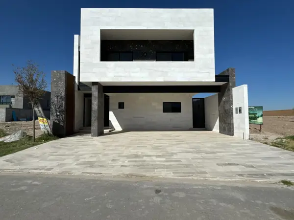 Casa en venta en El Cardenchal, Torreón — foto 2 de 36