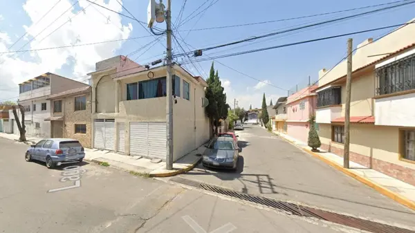 Casa en venta en Ocho Cedros, Toluca — foto 2 de 10