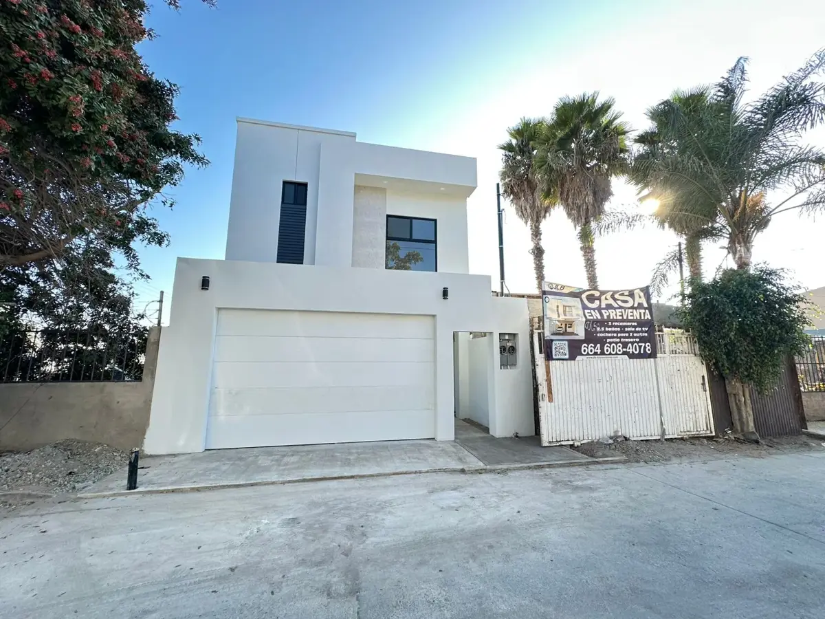 Casa en venta en Aeropuerto, Tijuana — foto 1 de 26
