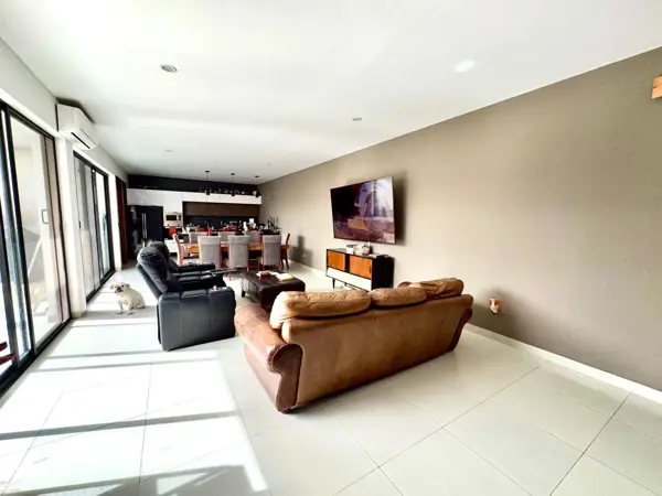 Casa en venta en Cañada del Refugio, León — foto 3 de 19