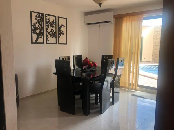 Casa en Renta y Venta de 8 Habitaciones en Las Américas II, Mérida, Yucatán