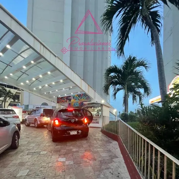 Hotel en venta en Club Deportivo, Acapulco de Juárez — foto 2 de 13