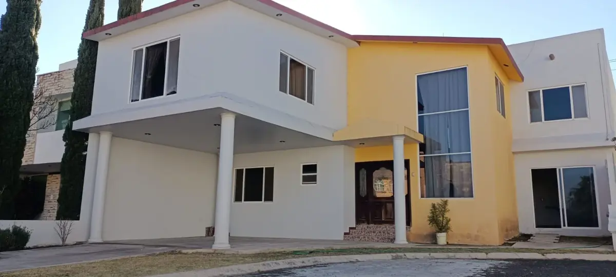 Casa en venta en Residencial Claustros del Río, San Juan del Río — foto 1 de 19