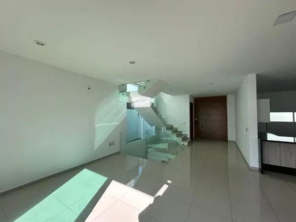 Casa en venta en La Rioja, Tlajomulco de Zúñiga — foto 2 de 19