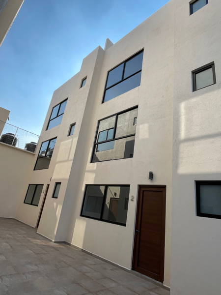 Casa en venta en Heroes de Padierna, Tlalpan — foto 2 de 14