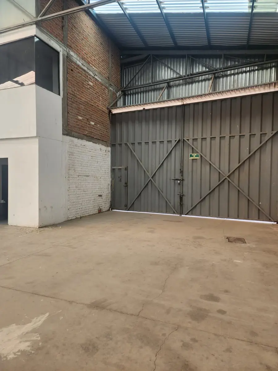 Bodega en renta en Rivera de la Presa, León — foto 1 de 8