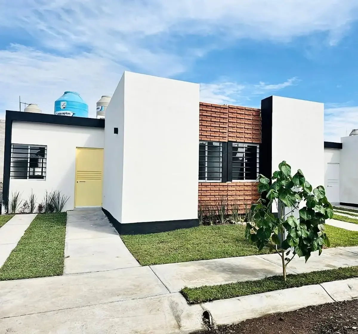 Casa en venta en Montellano II, Villa de Álvarez — foto 1 de 9