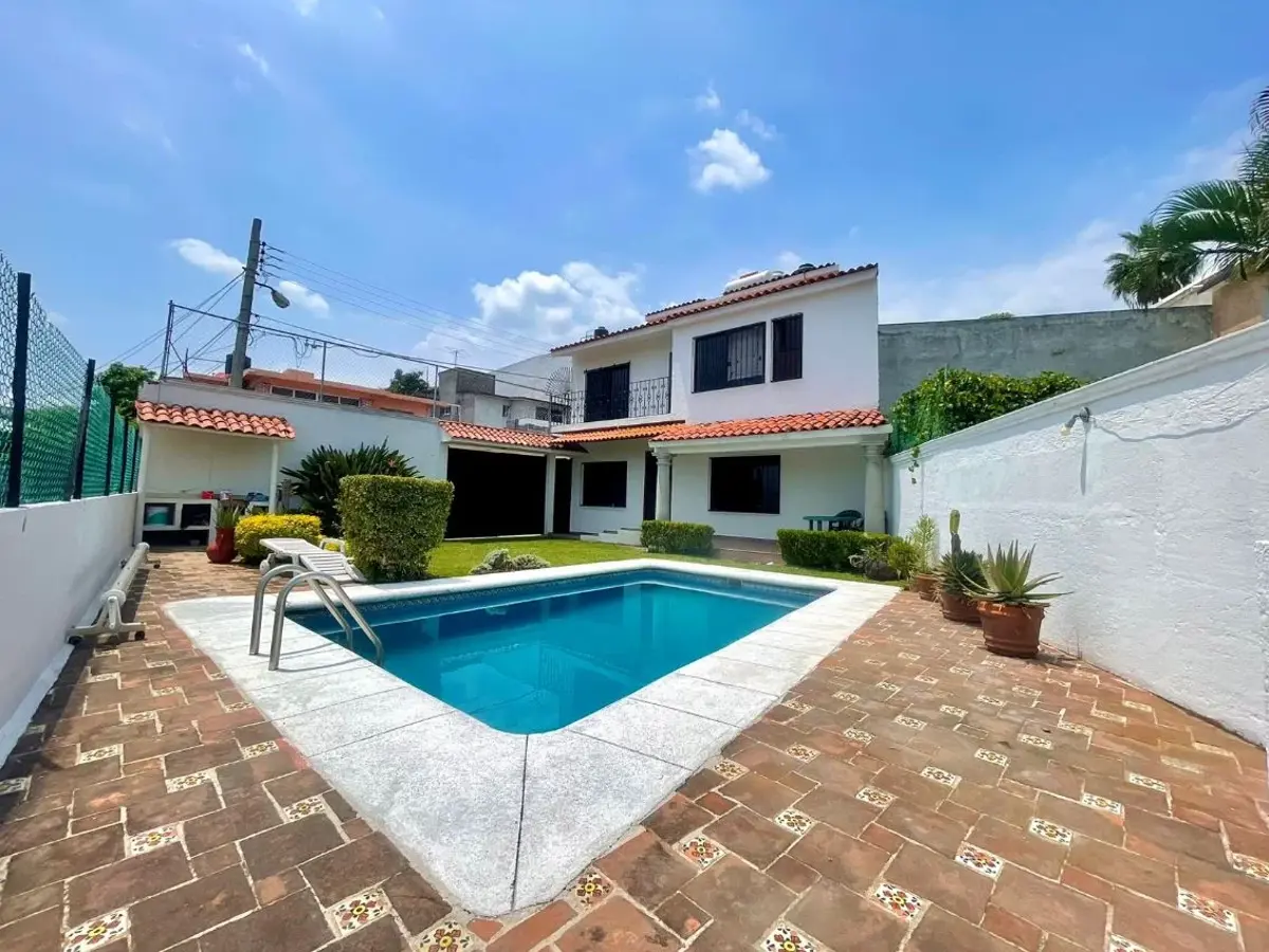 Casa en venta en Los Volcanes, Cuernavaca — foto 1 de 19