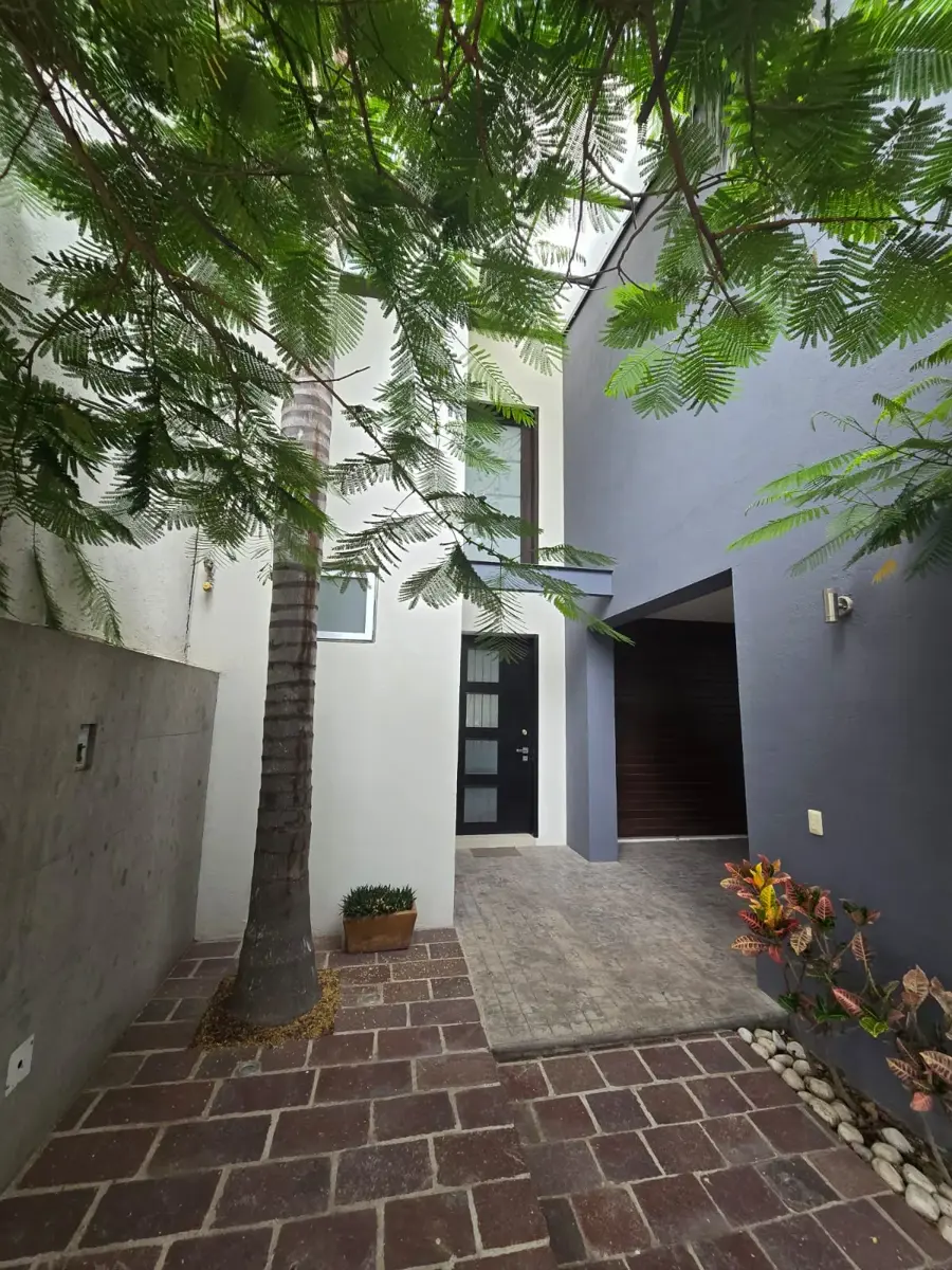 Casa en venta en Quinta Los Naranjos, León — foto 1 de 21