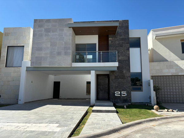 Casa en venta en Las Acacias, Torreón — foto 3 de 10