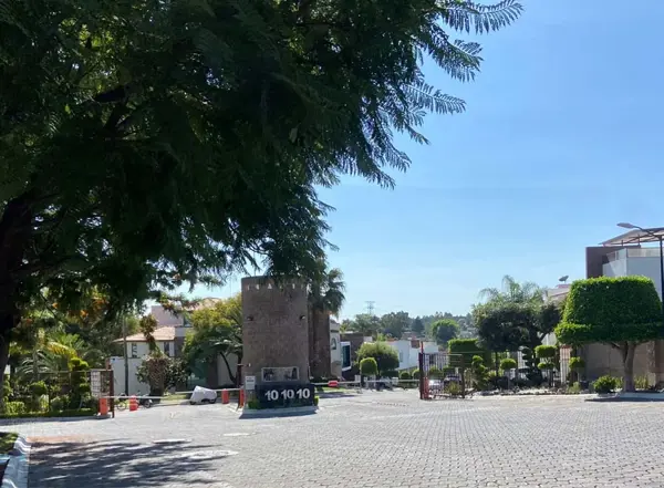 Terreno en venta en Lomas de Angelópolis, San Andrés Cholula — foto 2 de 12