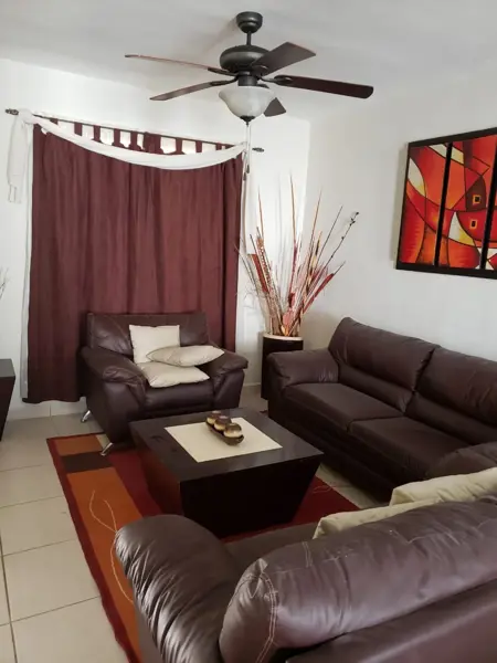 Casa en renta en Portales, Ramos Arizpe — foto 2 de 10