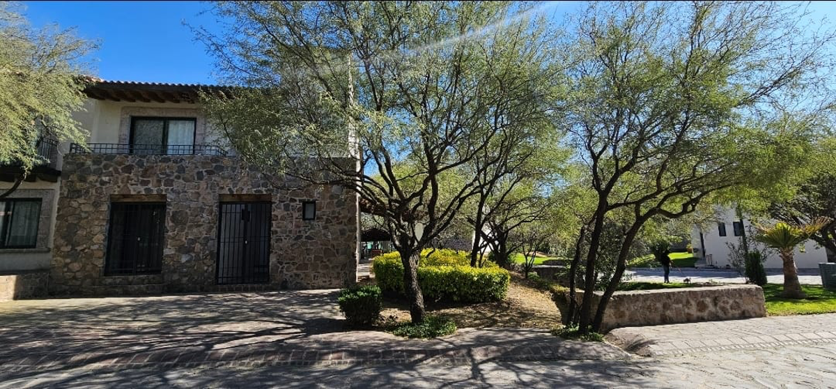 Casa en renta en La Lejona, San Miguel de Allende — foto 1 de 15