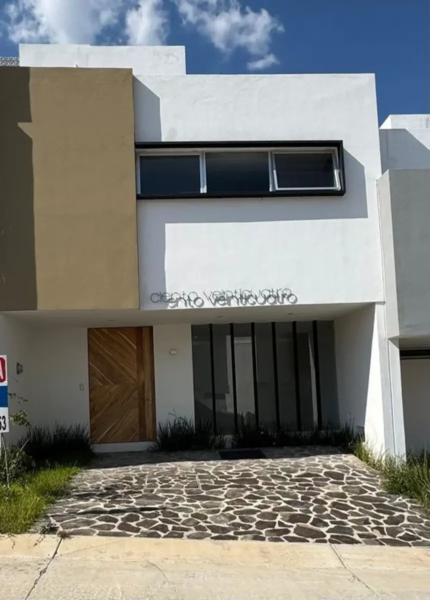 Casa en venta en Valle Imperial, Zapopan — foto 1 de 16