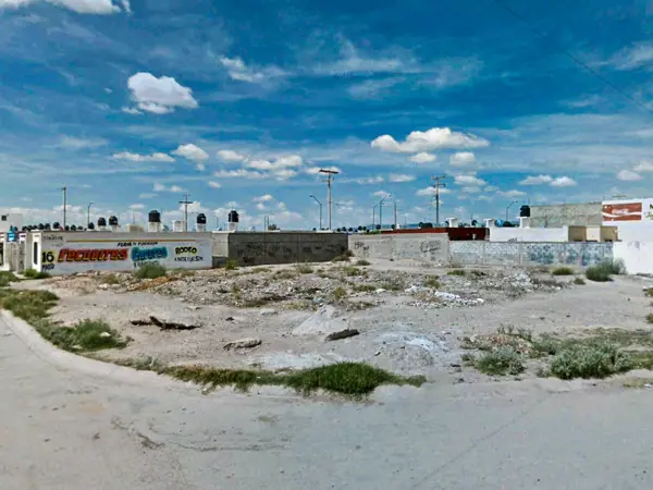 Terreno en venta en Joyas del Bosque, Torreón — foto 3 de 4