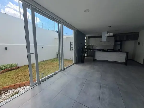 Casa en venta en Valle Real, Irapuato — foto 2 de 26