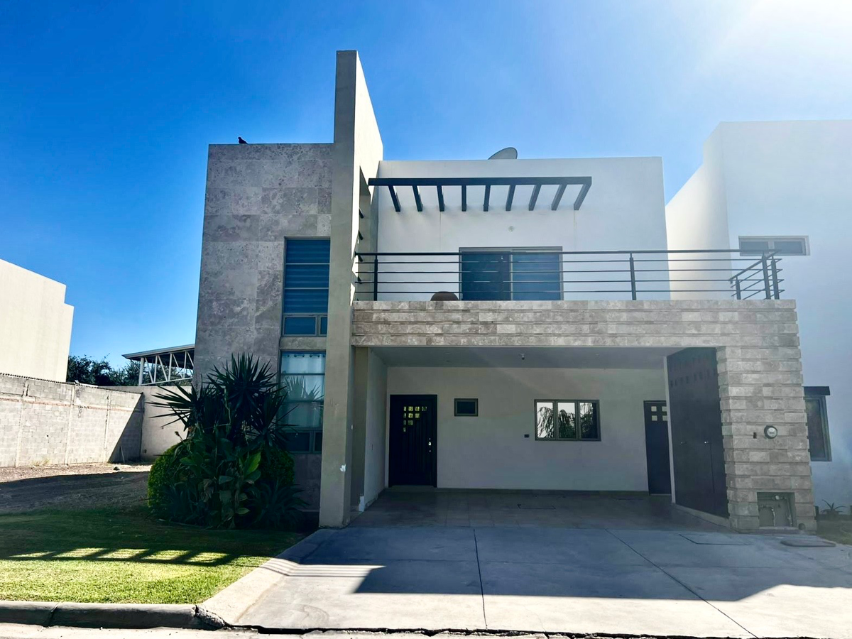 Casa en renta en Las Acacias, Torreón — foto 1 de 15