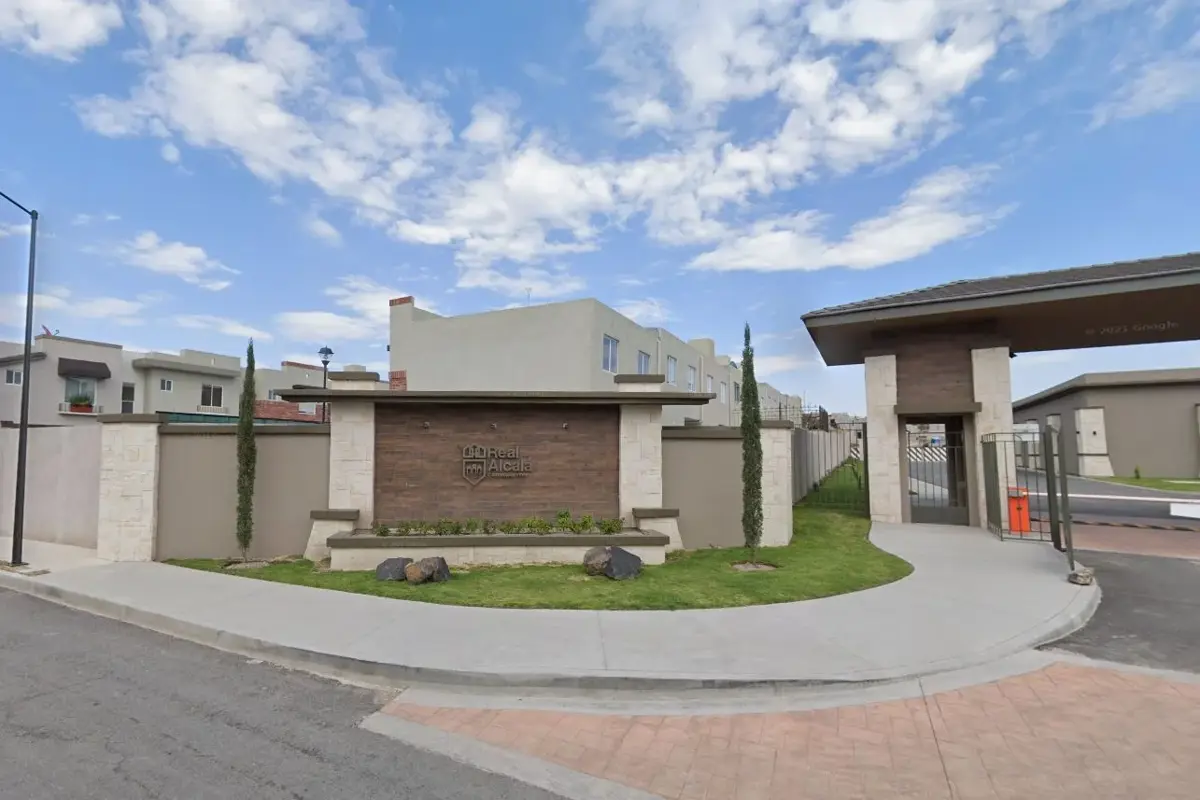 Casa en venta en Real Alcalá, Tecámac — foto 1 de 24