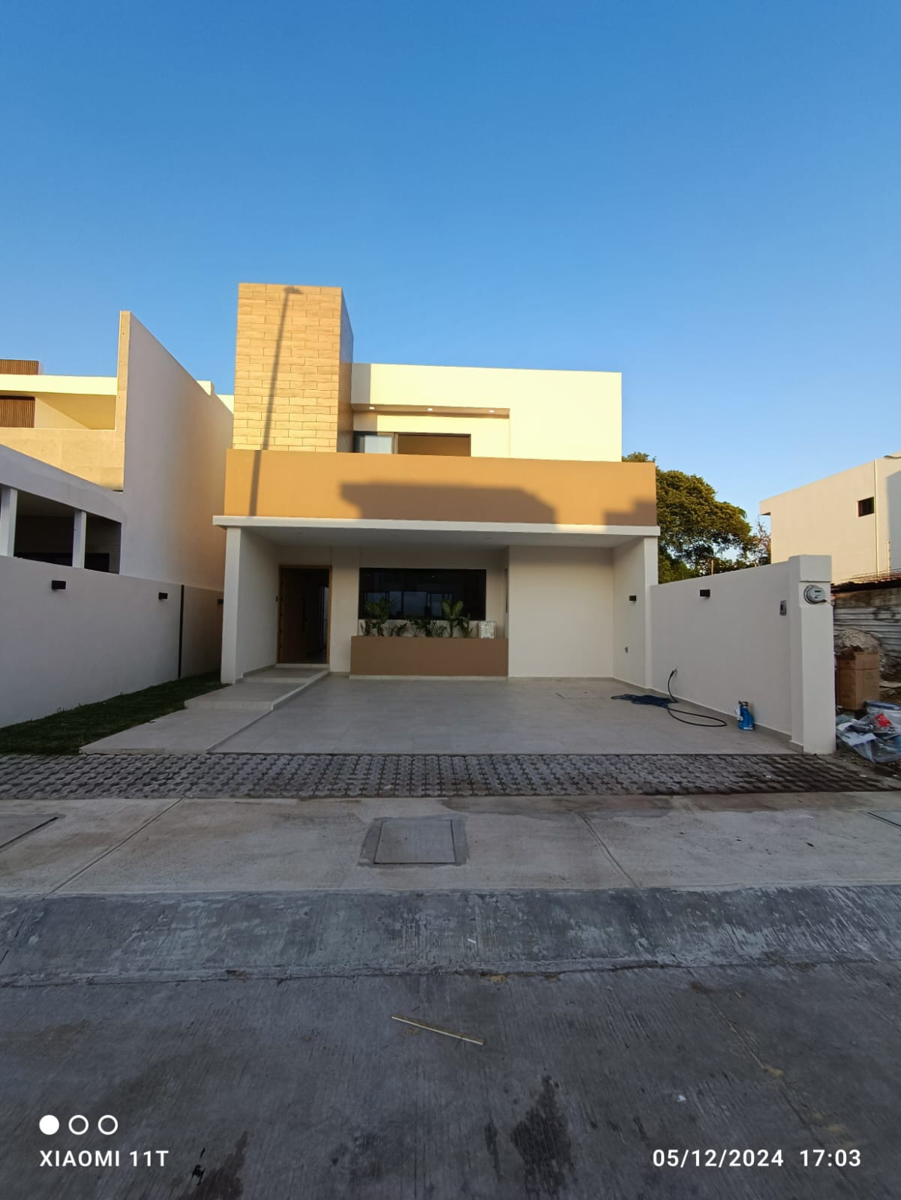 Casa en venta en Lomas del Dorado, Boca del Río — foto 1 de 10