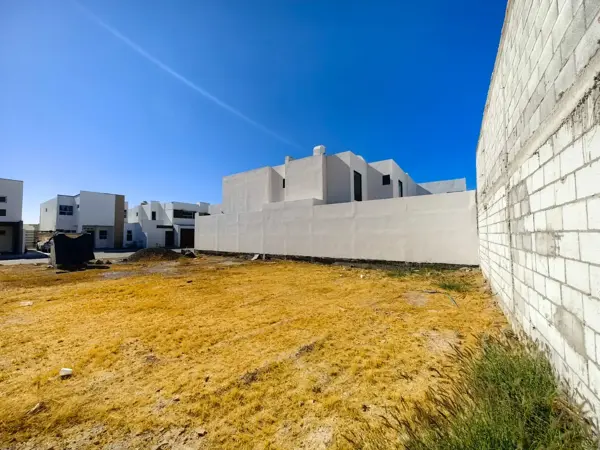 Terreno en venta en Villas del Renacimiento, Torreón — foto 3 de 5