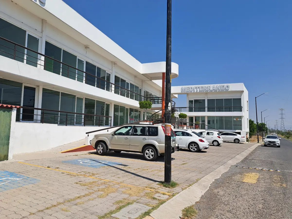 Edificio en venta en Mediterráneo I, Corregidora — foto 1 de 11