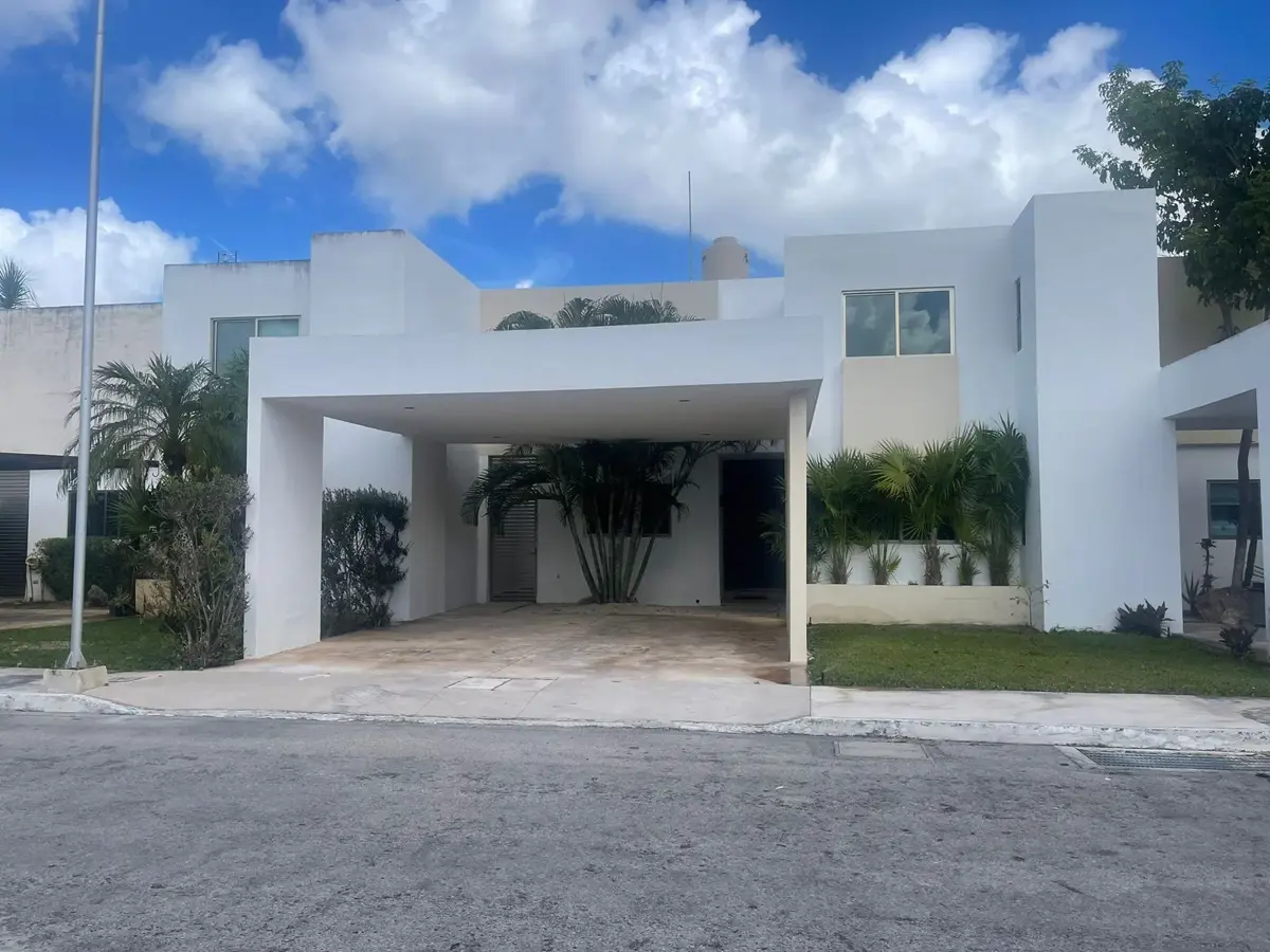 Casa en renta en Villas Cholul, Mérida — foto 1 de 10