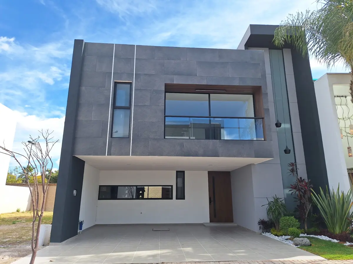 Casa en venta en Lomas de Angelópolis, Ocoyucan — foto 1 de 16