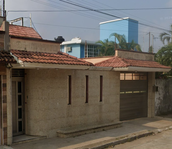 Casa en venta en Esfuerzo de los Hermanos Del Trabajo, Coatzacoalcos — foto 2 de 17