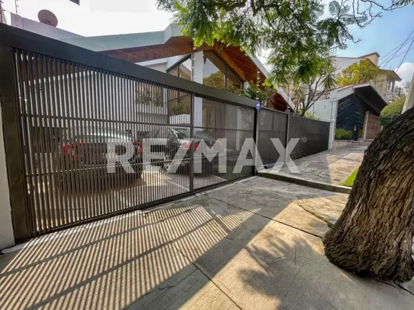 Casa en venta en Lomas de Tecamachalco Sección Bosques I y II, Huixquilucan — foto 2 de 31