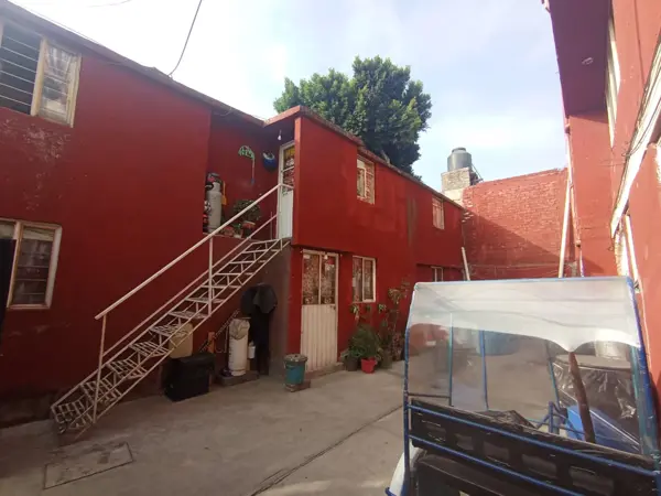 Edificio en venta en La Conchita Zapotitlan, Tláhuac — foto 2 de 18