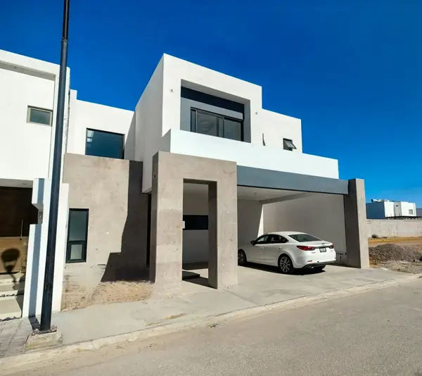 Casa en venta en Villas del Renacimiento, Torreón — foto 2 de 43