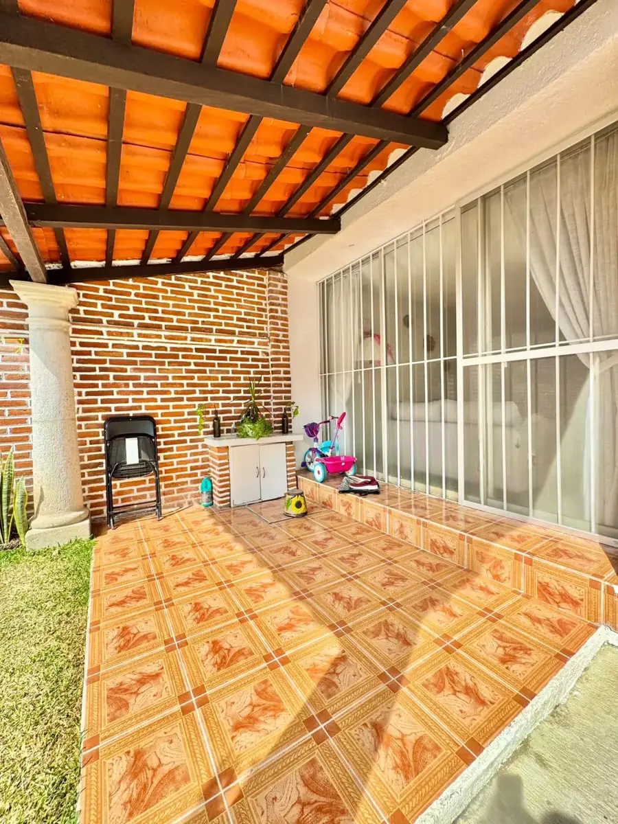 Casa en venta en Extensión Vista Hermosa, Cuernavaca — foto 1 de 11