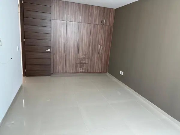 Casa en venta en Américas Britania, Morelia — foto 3 de 13