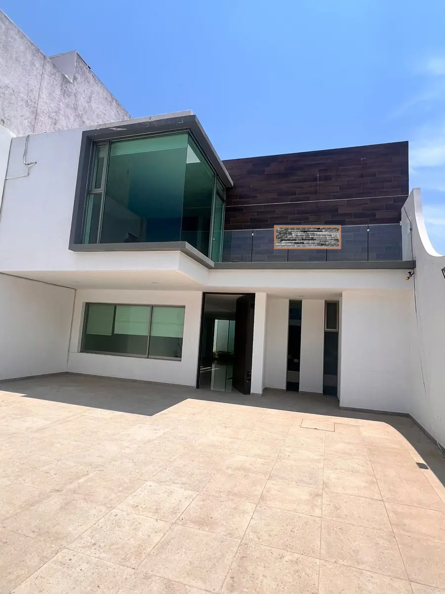 Casa en venta en Américas Britania, Morelia — foto 1 de 13