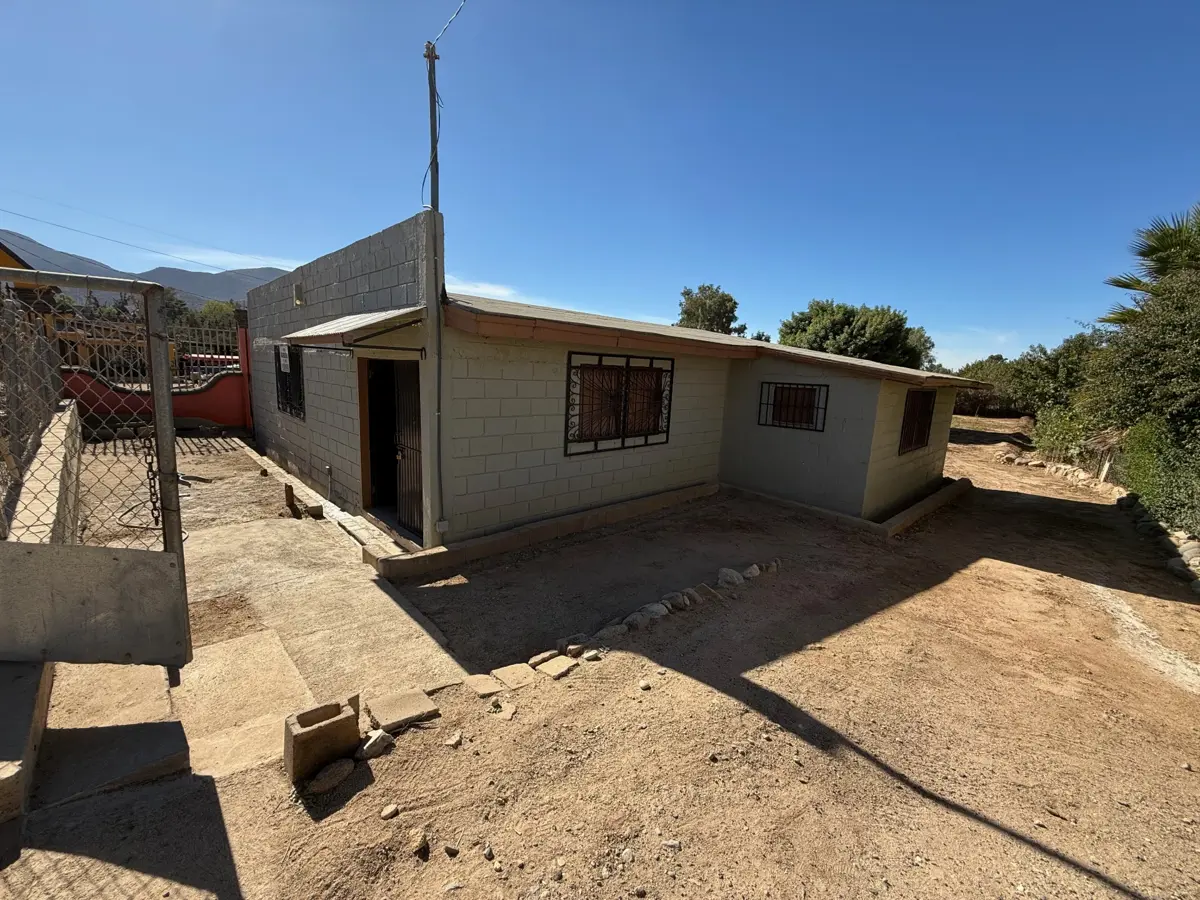 Casa en venta en Francisco Zarco (Valle de Guadalupe), Ensenada — foto 1 de 17