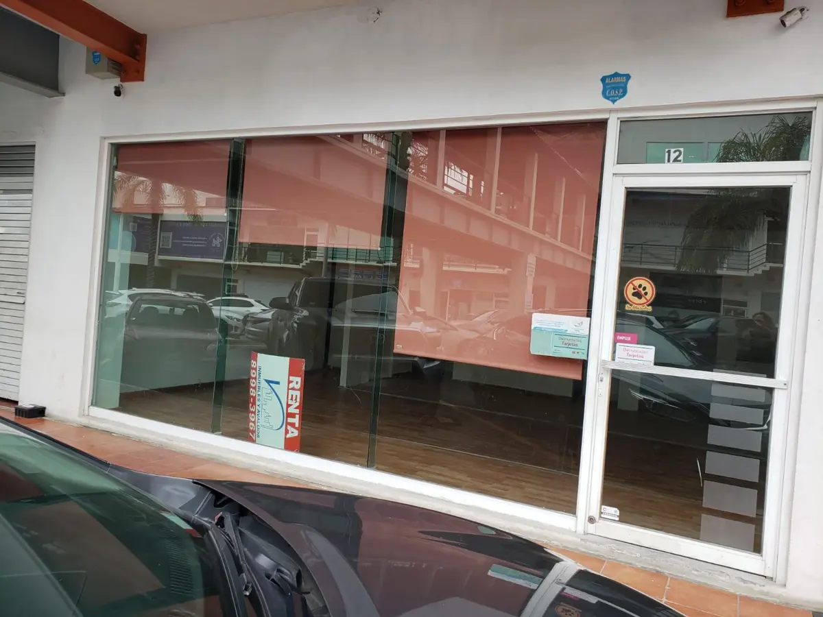Local en renta en El Encino, Monterrey — foto 1 de 9