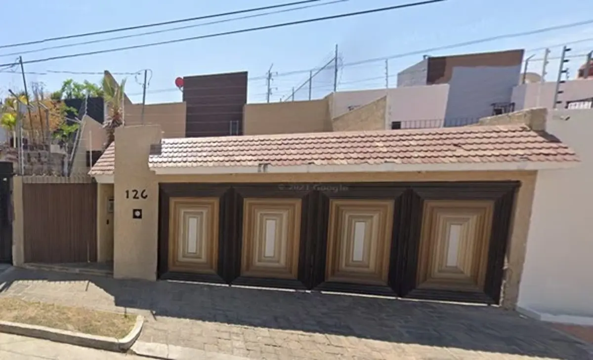 Casa en venta en Jardines Vallarta, Zapopan — foto 1 de 11