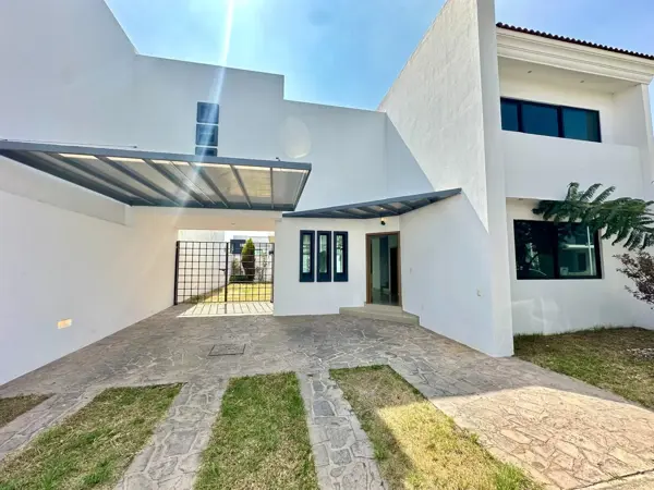 Casa en Arbolada Bosques de Santa Anita, Tlajomulco de Zúñiga, Jalisco