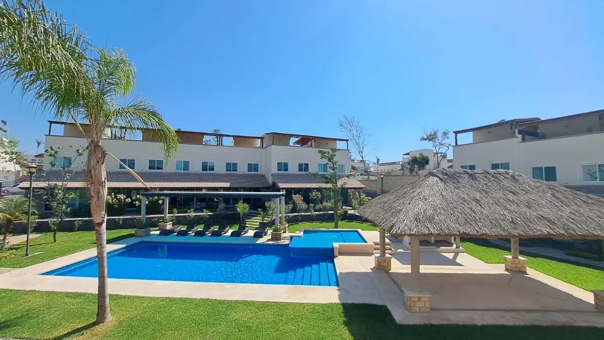 Casa en venta en Lomas del Manantial, Xochitepec — foto 1 de 46