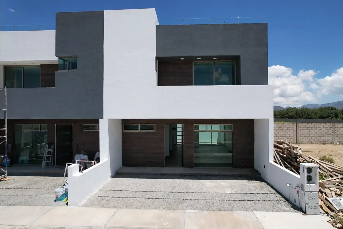 Casa en venta en El Saucillo, Mineral de la Reforma — foto 1 de 32