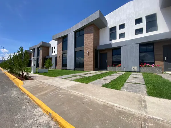 Casa en venta en Las Águilas, Mineral de la Reforma — foto 2 de 17